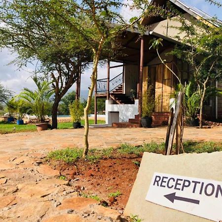 Oldonyo Orok Lodge Kajiado Esterno foto