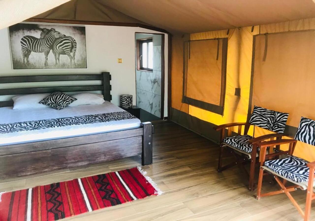 Oldonyo Orok Lodge Kajiado Esterno foto