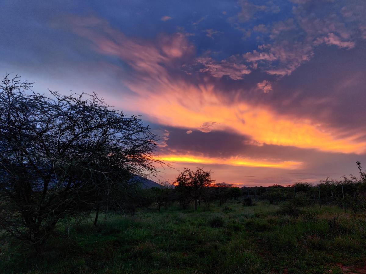 Oldonyo Orok Lodge Kajiado Esterno foto