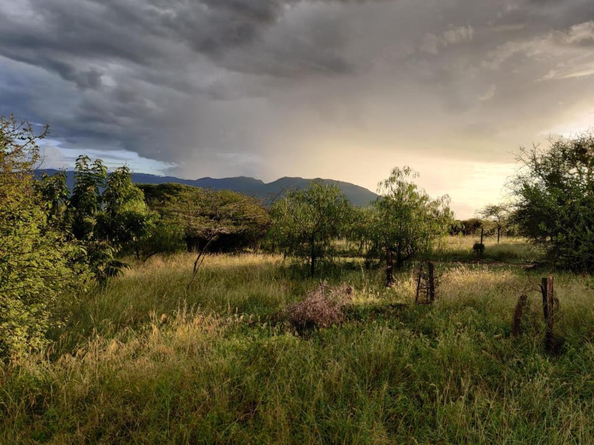 Oldonyo Orok Lodge Kajiado Esterno foto
